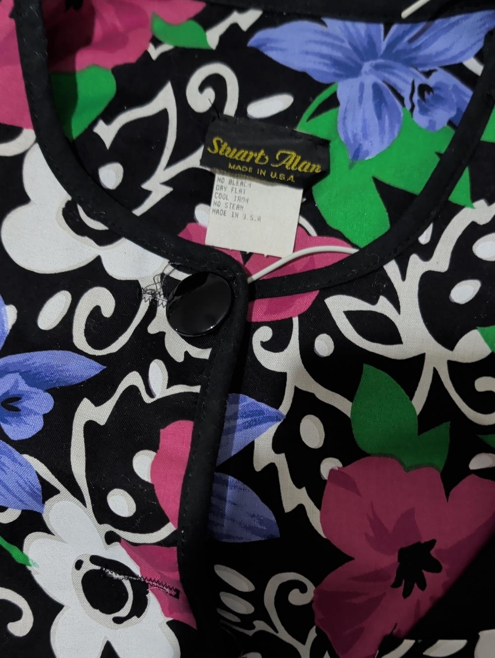 Stuart Alan Black Floral Button-Down Women's Shirt
